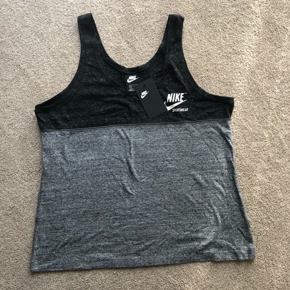 Nike Tops - Nike Colorblock Tank Top